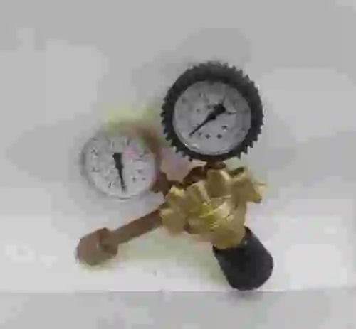 1. GAS REGULATOR Y FLOWGAUGE IOXYGEN 25-1.5M