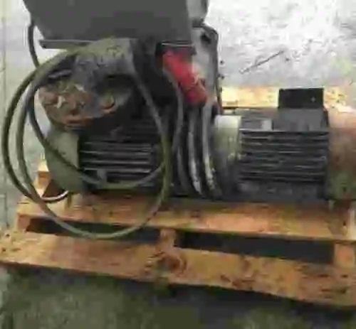 5. Bomba de vacío Busch  100-132  0,5 mbar de 2,2 kw con cuadro eléctrico