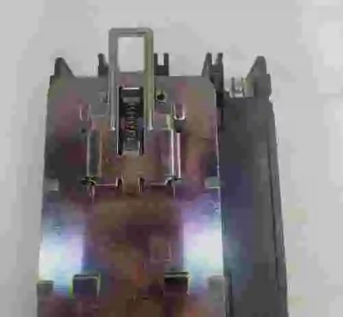 4. HAGER HH171 160A RELE ELECTRICO