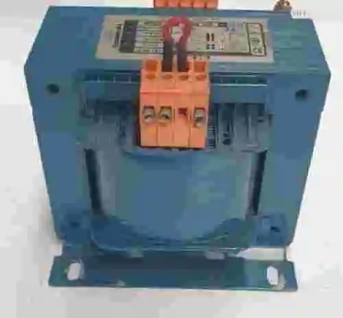 3. TRANSFORMADOR TECNOTRAFO NRG P 800 VA