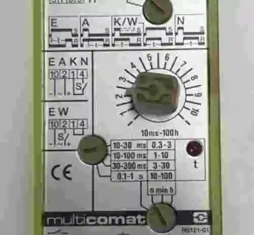 4. RELE MULTICOMAT RS 121/ATX