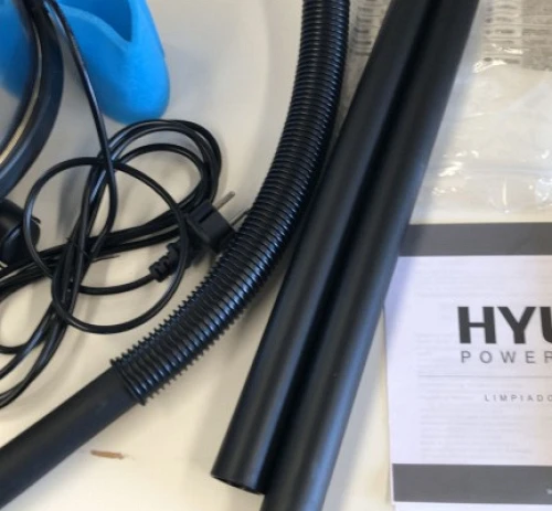 4. ASPIRADOR DE POLVO Y LIQUIDOS HYUNDAI HYV120