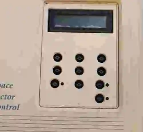 2. Variador de frecuencia LG SV055IS3-4