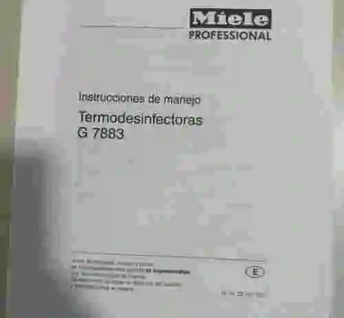 4. TERMODESINFECTADORA MIELE PROFESIONAL G 7883