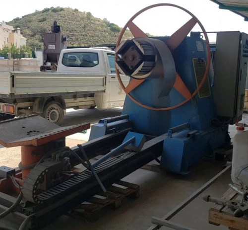 3. Devanador de chapa con mesa de carga PIEMME