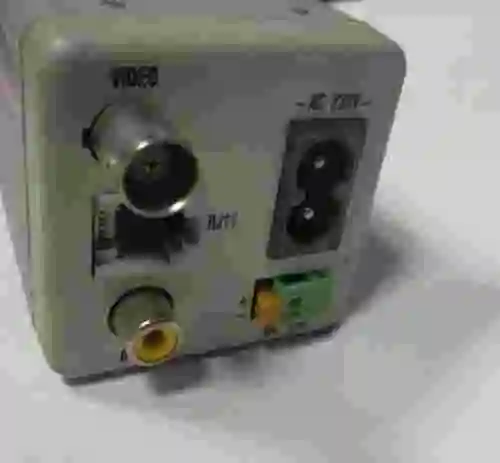 2. CÁMARA CCD VARIFOCAL SMART VISION MVF-100