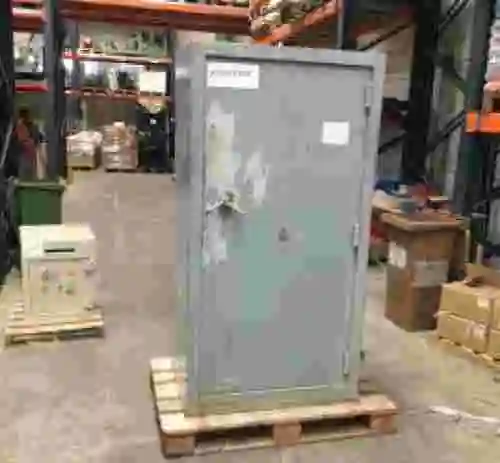 2. Caja fuerte  Soler con llave