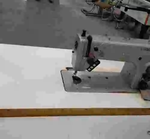 6. MAQUINA DE COSER DURKOPP ADLER DO