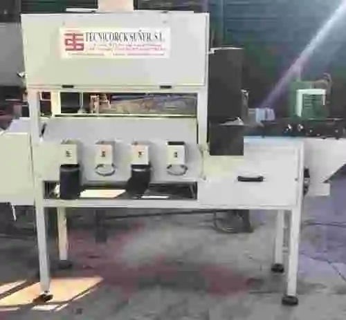 1. Embolsadora y/o ensaceadora de corchos