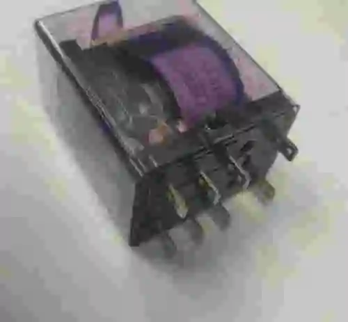 2. RELE RALUX NP 220V 6A
