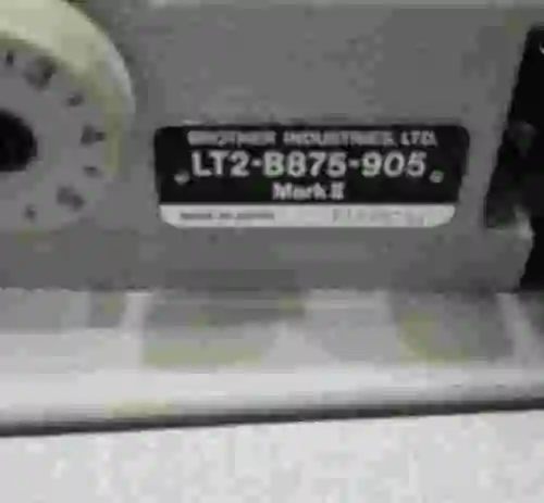 3. Máquina de coser BROTHER F20 LT2-B875-905