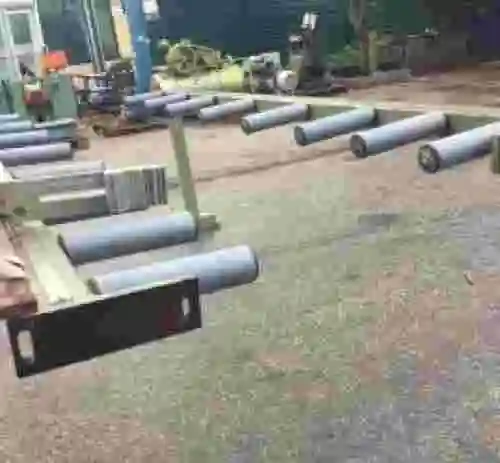 2. Conjunto de caminos de rodillos de 3.0 m con tope calibrado.