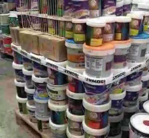 1. LOTE DE PINTURA PLASTICA