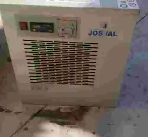 3. Compresor JOSVAL moncayo 1400 con caldero
