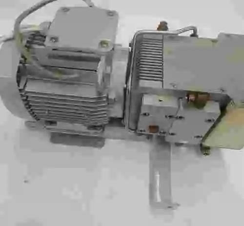 7. MOTOR LEROY SOMER LS71P CON BOMBA DE LIQUIDOS