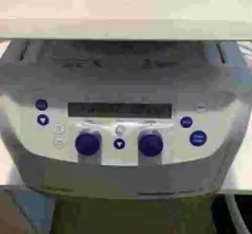 1. Centrifugadora EPPENDORF 5427R CON ROTOR