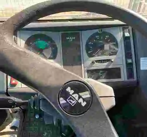 9. CAMION MAN 11 224 LC
