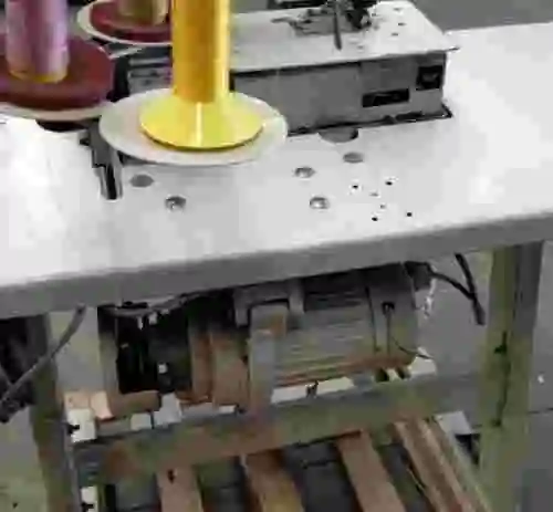 3. Máquina de coser KANSAI SPECIAL