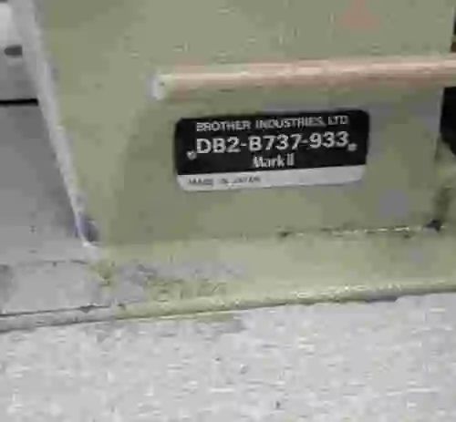3. Lote de 2 máquinas de coser BROTHER F-40 DB2-B737-933