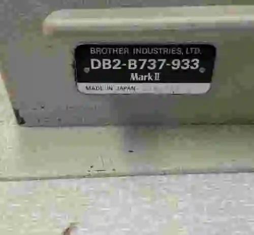 3. Lote de 2 máquinas de coser BROTHER F-40 DB2-B737-933