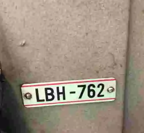 2. MAQUINA DE COSER JUKI LBH-762