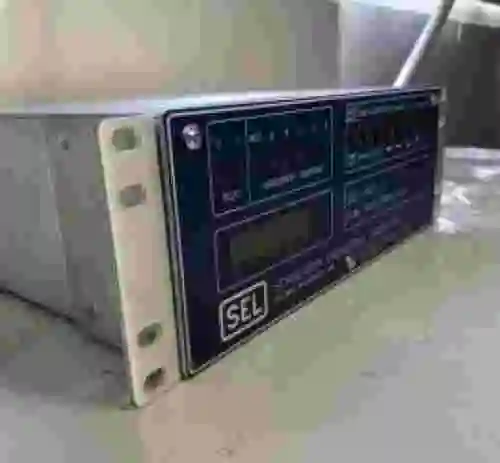 2. Relé de sobrecorriente Schweiter Ingenería SEL-501-2