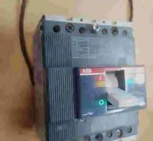 1. ABB RENDIMIENTO INTERRUPTOR TMAX T1C 160 63A/630A