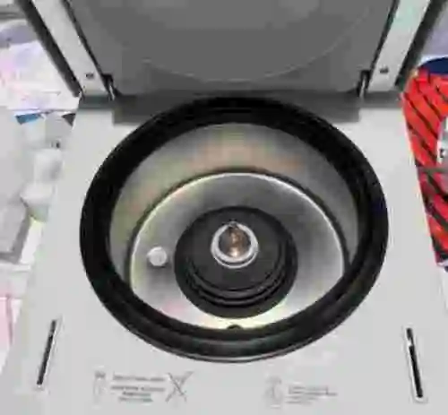 2. Centrifugadora EPPENDORF 5427R CON ROTOR