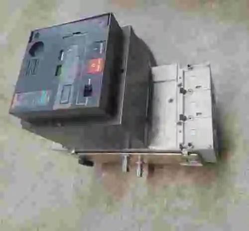 1. MERLIN GERIN NS400 L 400A + STR 23 SE NUEVO
