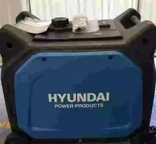 4. GENERADOR INVERTER HYUNDAI GASOLINA 3000 RPM HY6500SEI