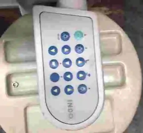 9. MESA OCULISTA INDO INNOVO-NIDEX REFRACTOR RT-600 + NIDEX AUTO CHART PROJECTOR CP-670