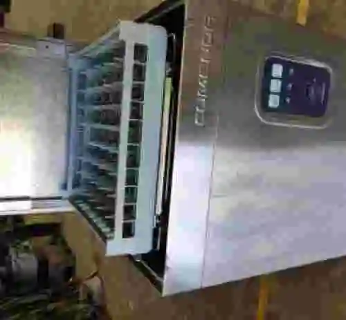 4. Lavavasos Comenda LC900.