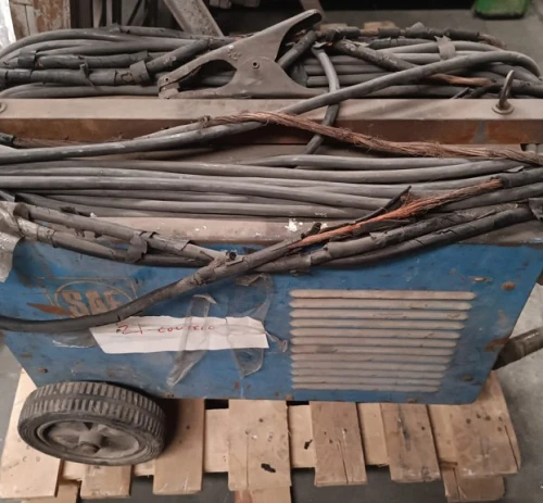 2. Equipo de soldar SAFARC M 250