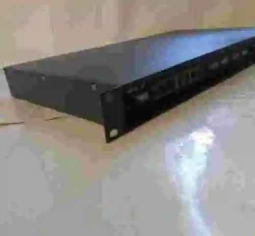 3. Equipo de control de altas tensiones ZIV 8SCT