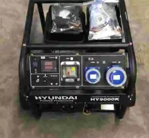 7. GENERADOR HYUNADI GASOLINA 3000 RPM CON RUEDAS HY9000K