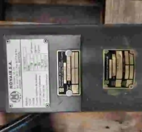 5. Separador de Humedad con purga automática.