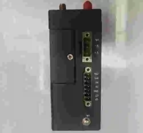 3. ROBUSTEL R3000-3P ROUTER NUEVO SIN CAJA