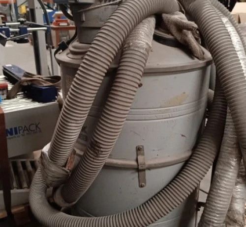 3. Aspiradora Industrial NILFISK GB 1033