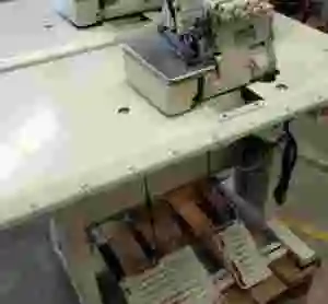 Lote de 2 máquinas de coser BROTHER MA4-V61A-63-5 MA4-V61-63-5