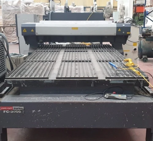 2. Fresadora CNC FC 3000