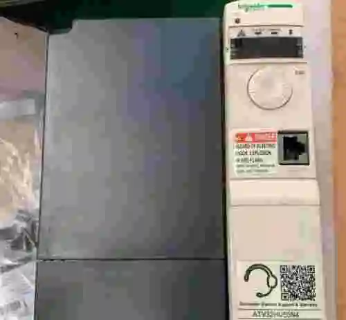 2. Schneider Electric altivar 32 atv32hu55n4 5,5kw -7 1/2 HP 400v