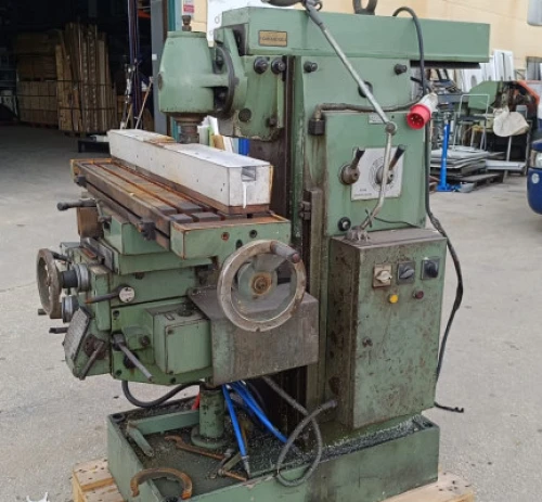 7. Fresadora FEXAC UP