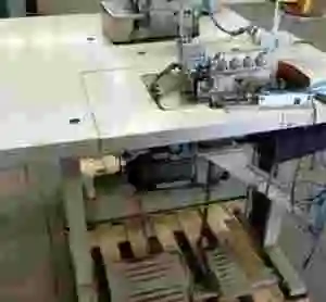 Lote de 2 máquinas de coser BROTHER MA4-V61-65-5