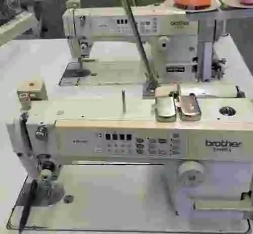 2. Lote de 2 máquinas de coser BROTHER F-40 DB2-B737-933