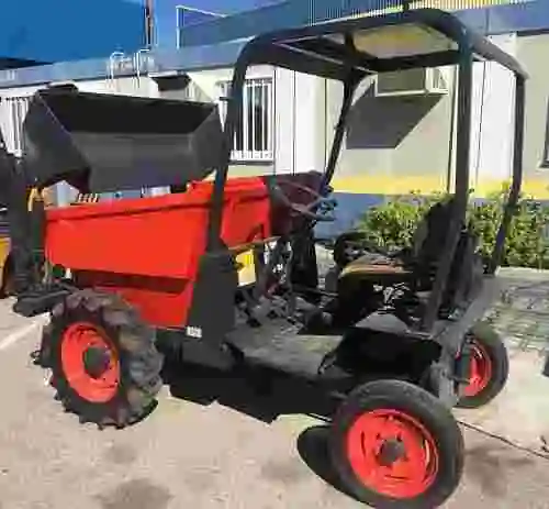 3. Dumper Agria basculante con pala Cargadora