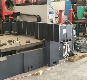 Fresadora CNC FA 1800 VCT