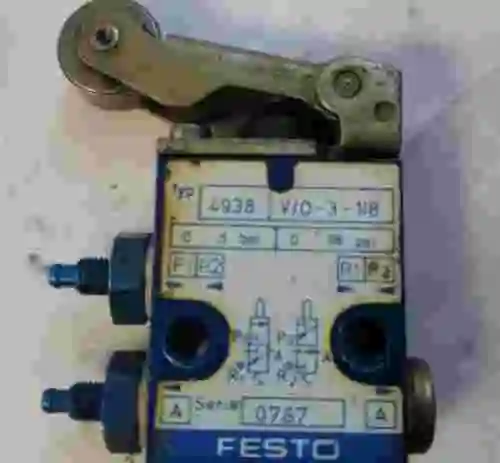 1. Válvula solenoide FESTO tipo 4938