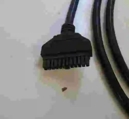 3. Cable SCHNEIDER CBL-8X00-BOP-IOBOX