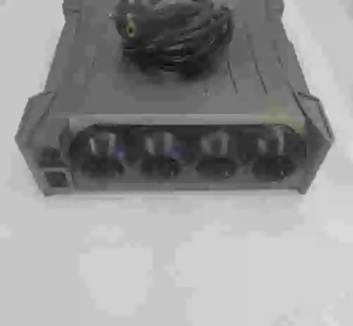 6. EATON ELLIPSE 600 FUENTE DE ILUMINACION INTERRUMPIBLE