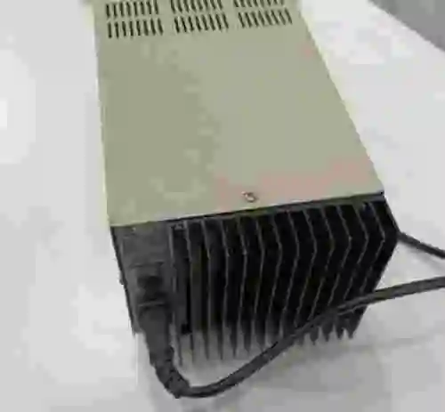 3. Fuente de alimentacion HQ POWER PS613